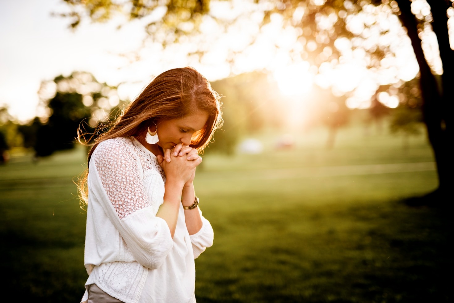 Finding Hope Through Christian Articles
